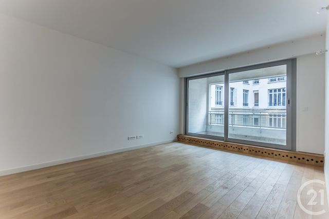 Appartement F2 à louer - 2 pièces - 61,06 m2 - Paris - 75008 - ILE-DE-FRANCE